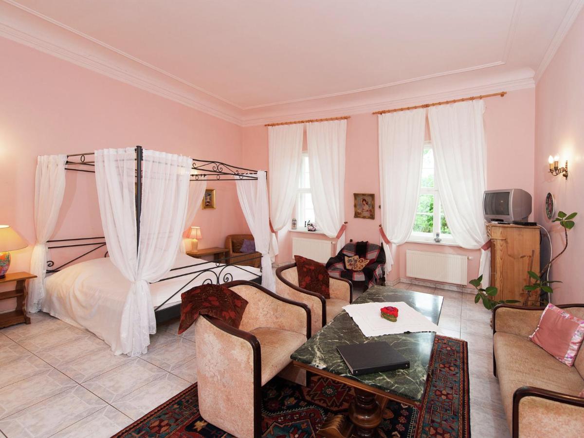 Vintage Apartment In Arzberg Triestewitz Eksteriør bilde